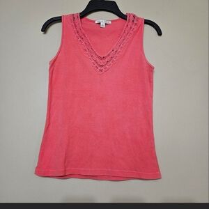 Carolyn Taylor Coral Lace V-Neck Tank Top | 100% Corro